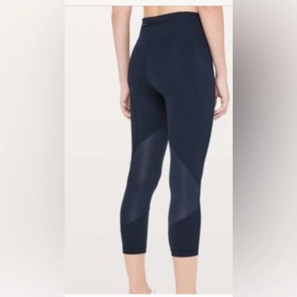 Lululemon Pace Rival Crop  Blue Size 4